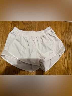 Lululemon Beige Shorts Sz 10